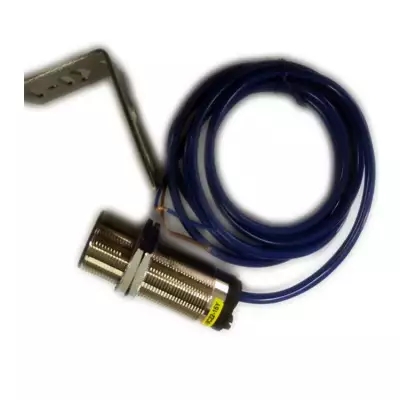 SS2-220V-B-1提升機(jī)速度開(kāi)關(guān)、SSS-HL速度傳感器安裝在被傳動(dòng)軸旁廠家